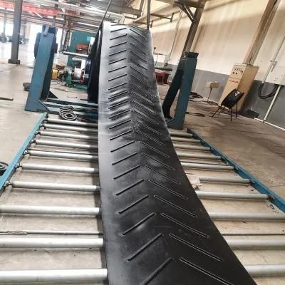 High Quality Flame Resistant Ribbed Rubber Chevron Conveyor Belt