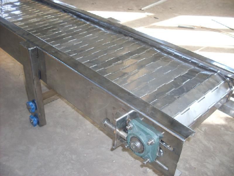 Steel Roller Belt Conveyor System for Carton/Box Transfer