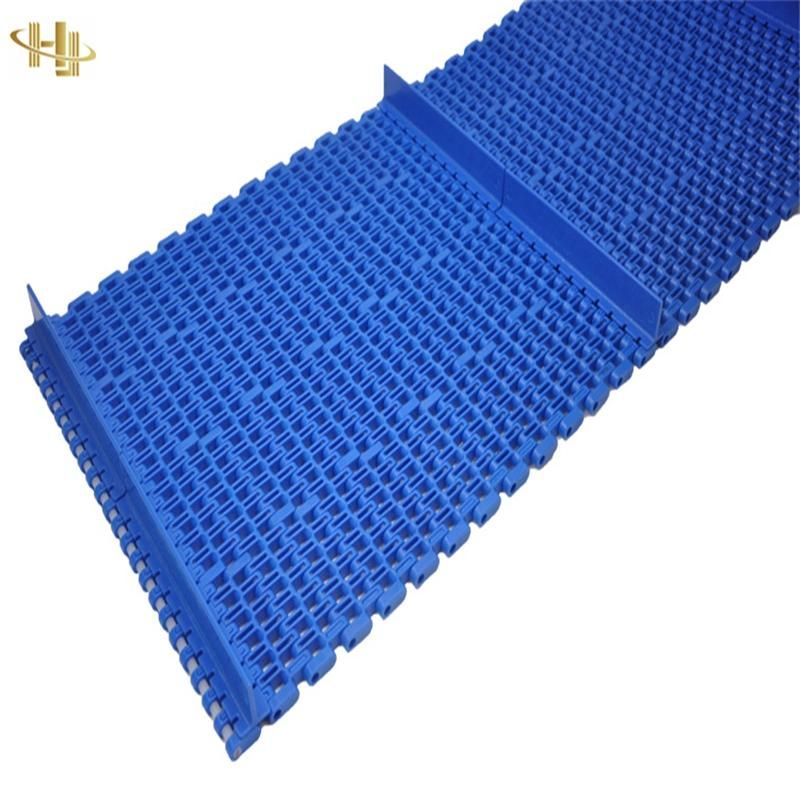 Plastic Modular Belt with Cleats for Food and Beverage Manufacturer