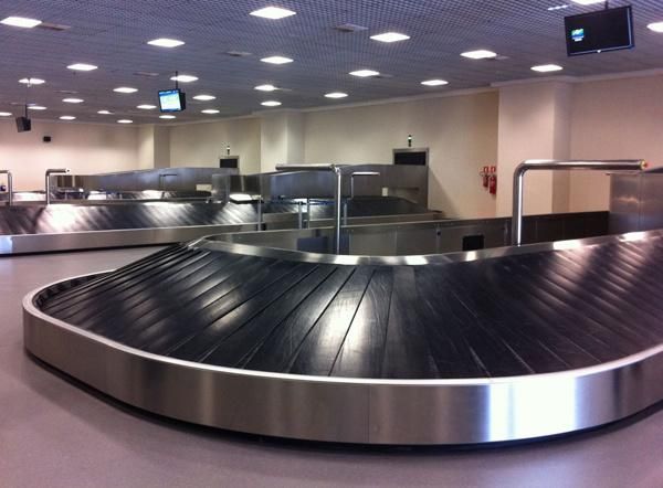 Customized Adjustable Stainless Steel Frame Baggage Airport Conveyor (AC-01)