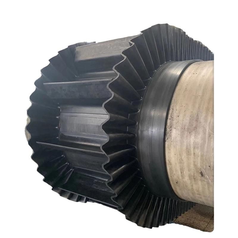 Manufacturers of Corrugated Sidewall Conveyor Belts for Inclined Transportation of Bulk Materials