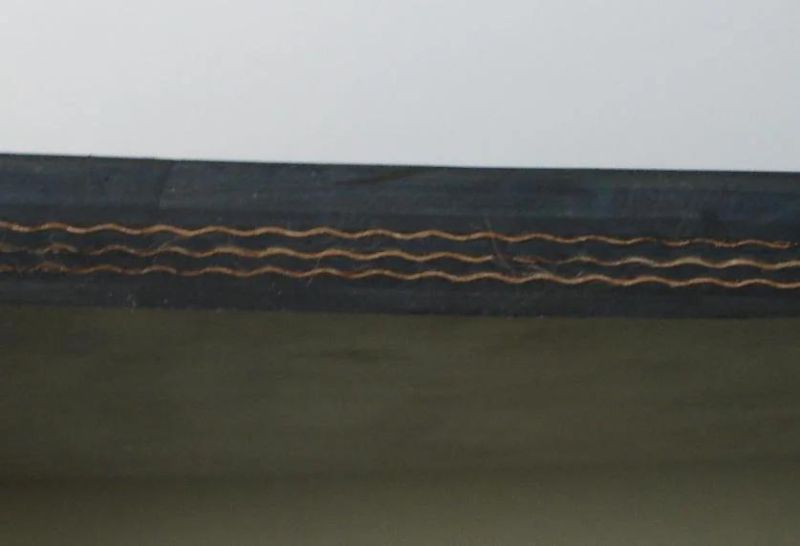 Oil Resistant Rubber Conveyor Belt (MOR)
