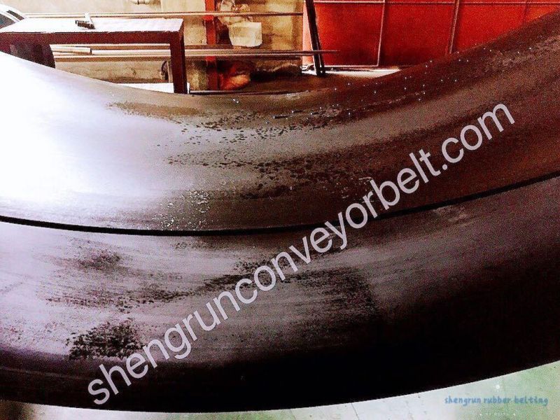 Heat Resistant Rubber Ep100/Ep200/Ep300/Ep400 Fabric Sidewall Conveyor Belt for Metallurgy