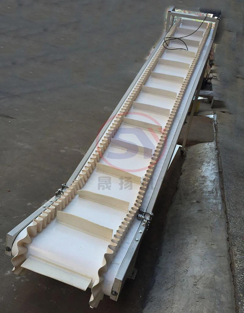 Inclination Degree Scope 0-90 Skirt Rubber Belt Conveyor with Best Price